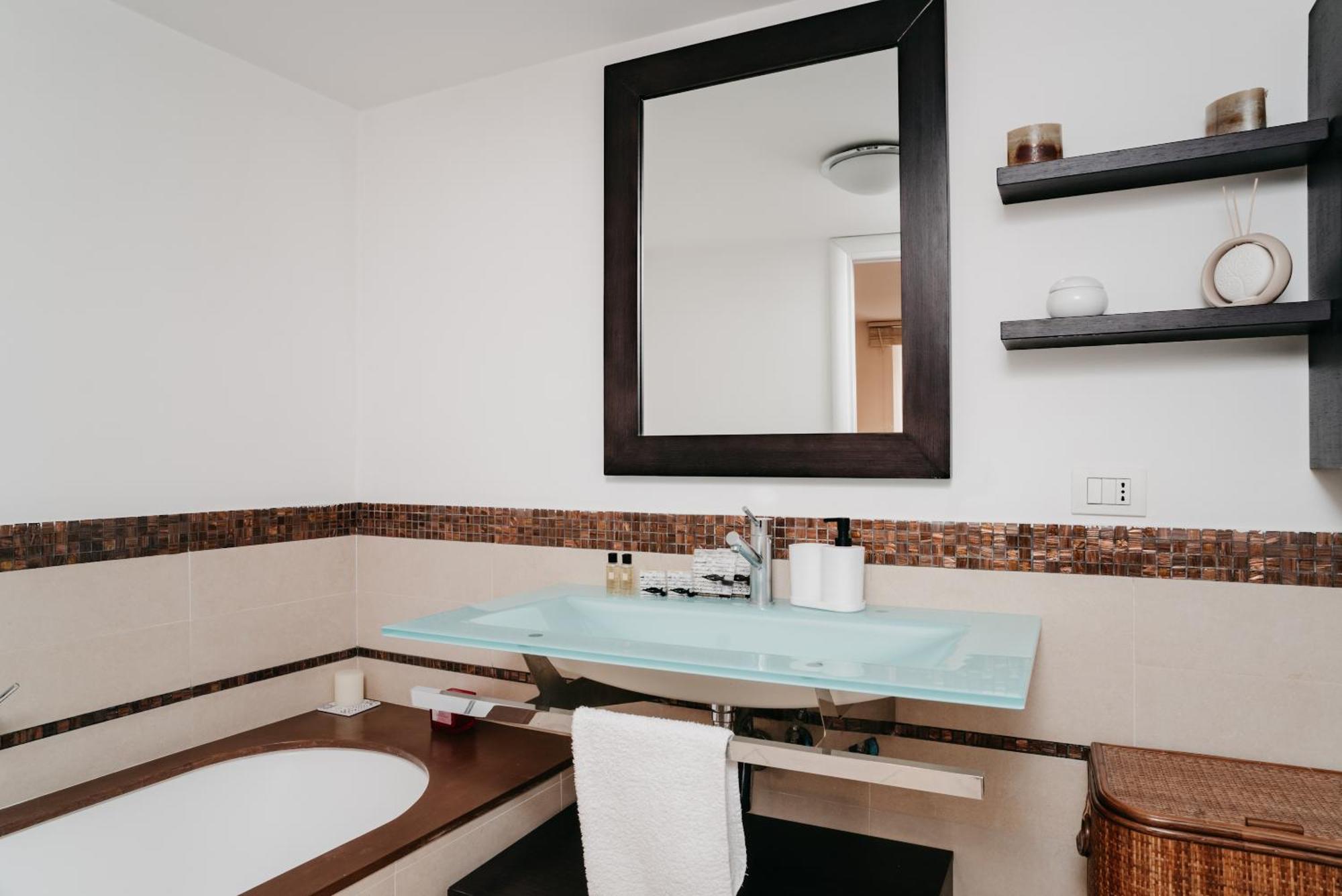 La Casa Dell' Avvocato - Centro Apartment Napoli Exterior foto